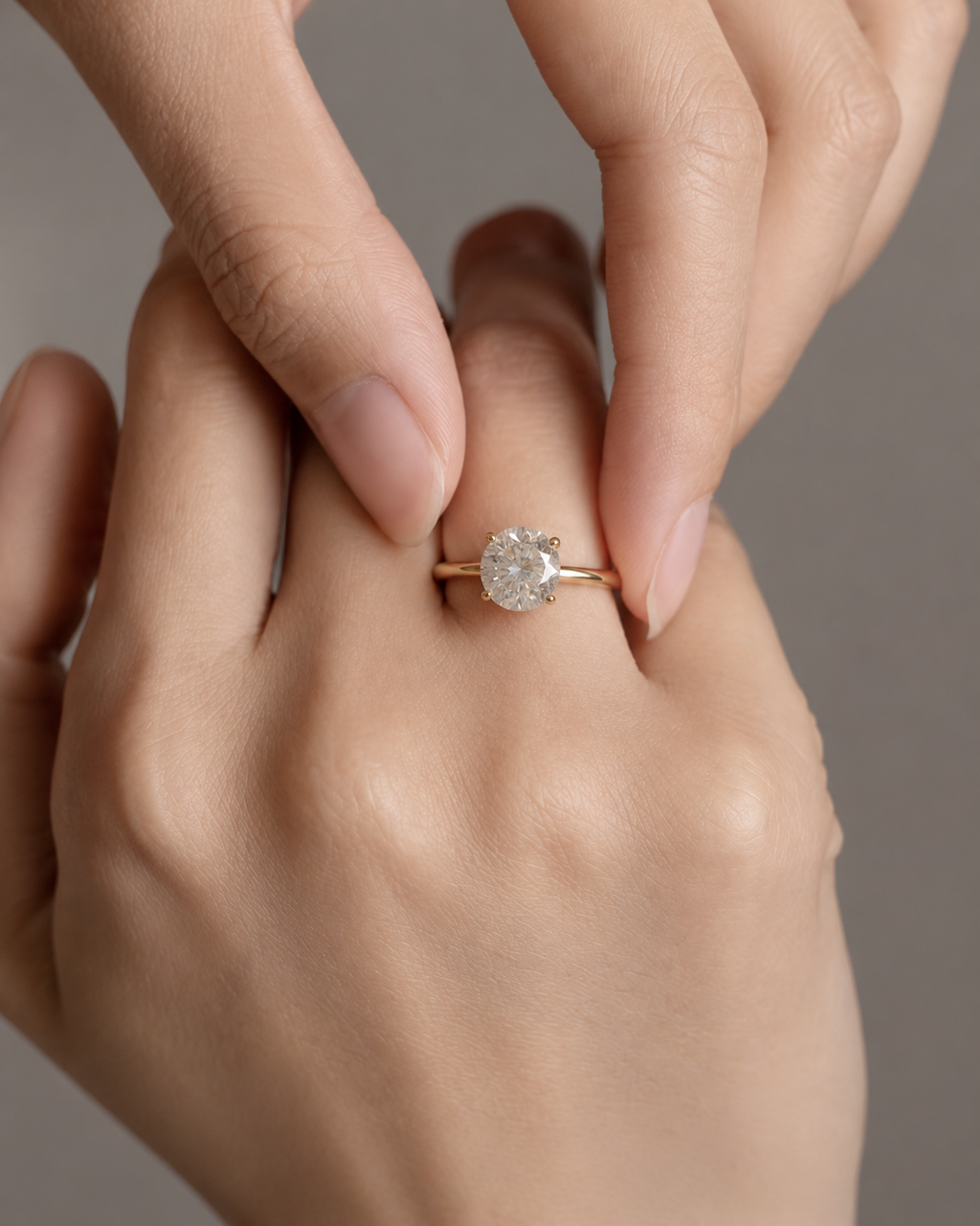 Anillo Aura — Moissanita 2 ct · Plata 925 con Oro Laminado 14K