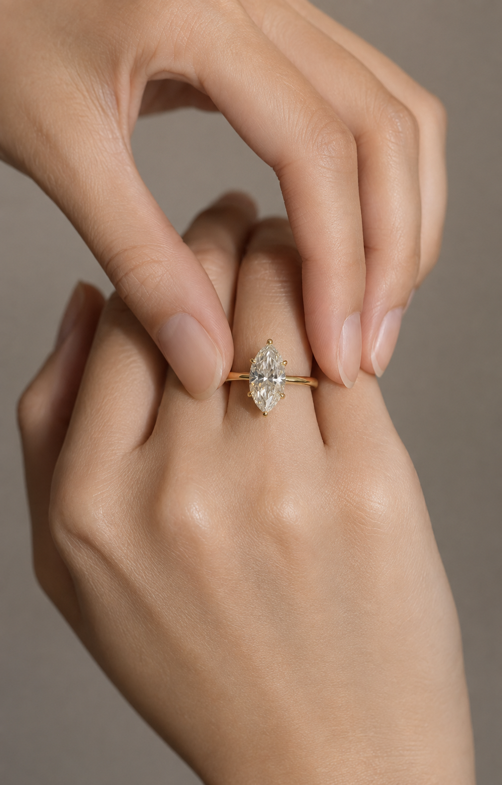Anillo Aura Marquesa — Moissanita 3 ct · Plata 925 con Oro Laminado 14K